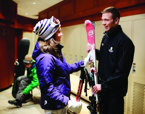 Imagen general del Hotel Pan Pacific Whistler Mountainside. Foto 3