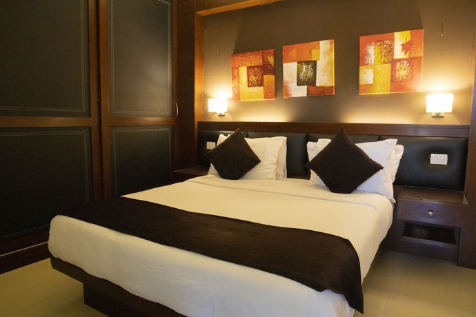 Imagen de la habitación del Hotel Panacea Suites. Foto 10