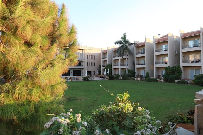Imagen de los interiores del Hotel Panacea Suites. Foto 18