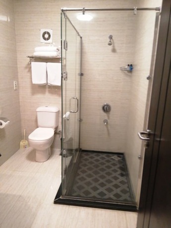 Imagen de la habitación del Hotel Panacea Suites. Foto 14
