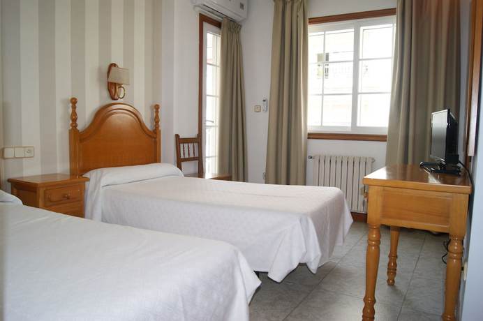 Imagen de la habitación del Hotel Panadeiramar. Foto 5