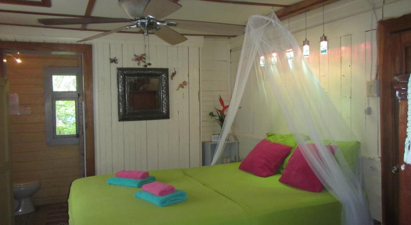 Imagen de la habitación del Hotel Panamas Paradise Saigoncito. Foto 6