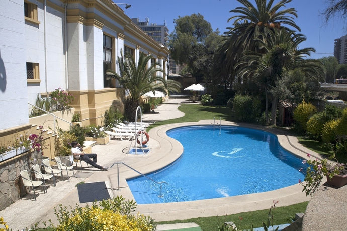 Imagen de la piscina del Hotel Panamericana O'higgins. Foto 15