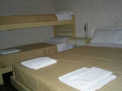 Imagen de la habitación del Hotel Panamericano Mendoza. Foto 19