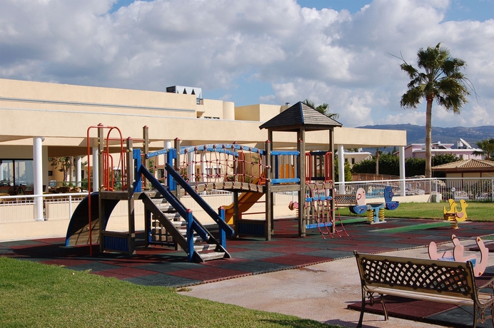 Imagen de los exteriores del Hotel Panareti Coral Bay. Foto 8