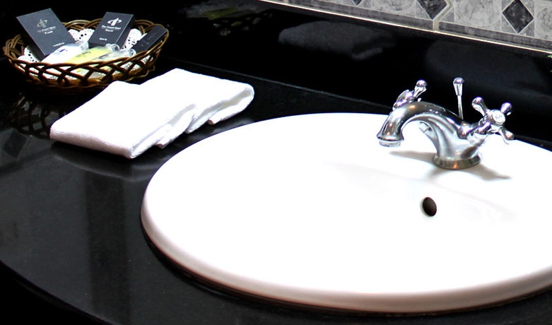 Imagen de la habitación del Hotel Panari. Foto 14