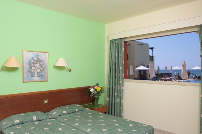 Imagen de la habitación del Hotel Panas Holiday Village. Foto 6