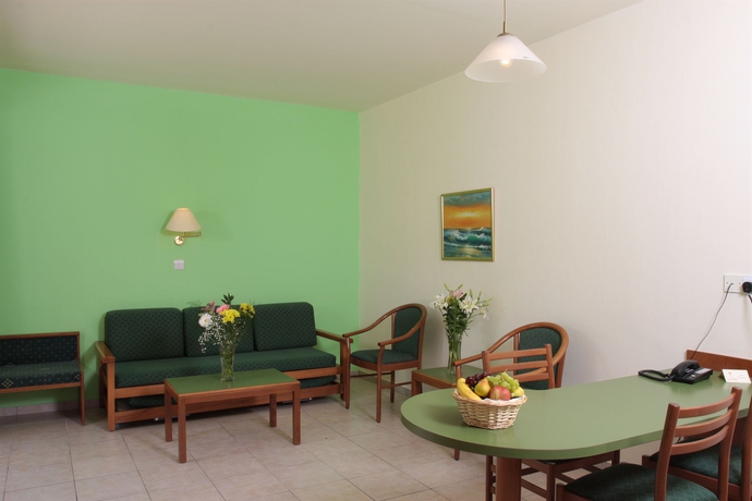 Imagen de la habitación del Hotel Panas Holiday Village. Foto 8