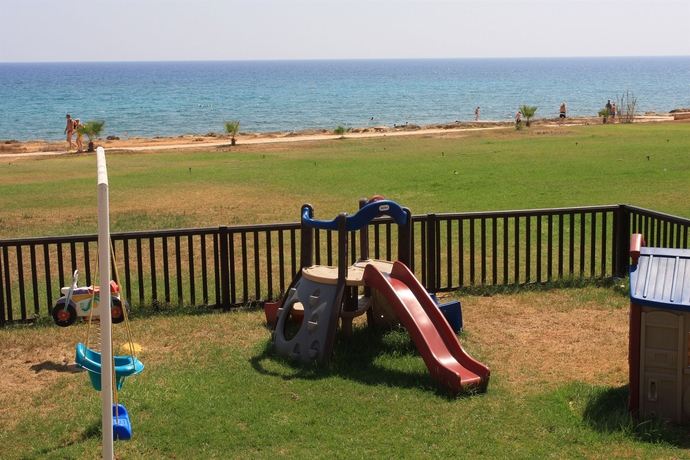 Imagen de los exteriores del Hotel Panas Holiday Village. Foto 10