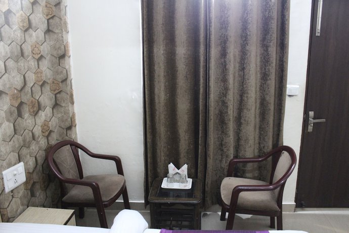 Imagen de la habitación del Hotel Panash. Foto 9