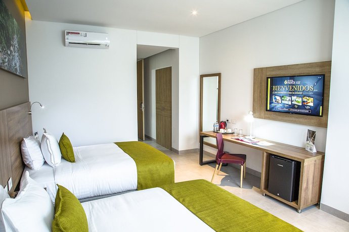 Imagen de la habitación del Hotel Pance 122. Foto 13
