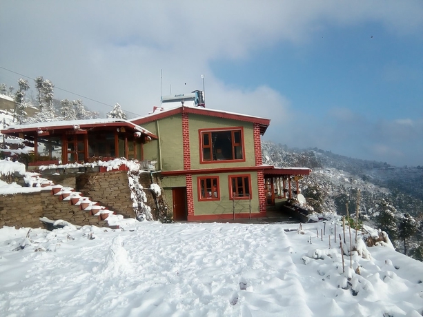 Imagen de los exteriores del Hotel Panchachuli House. Foto 11