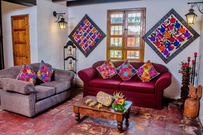 Imagen de los interiores del Hotel Panchoy. Foto 17