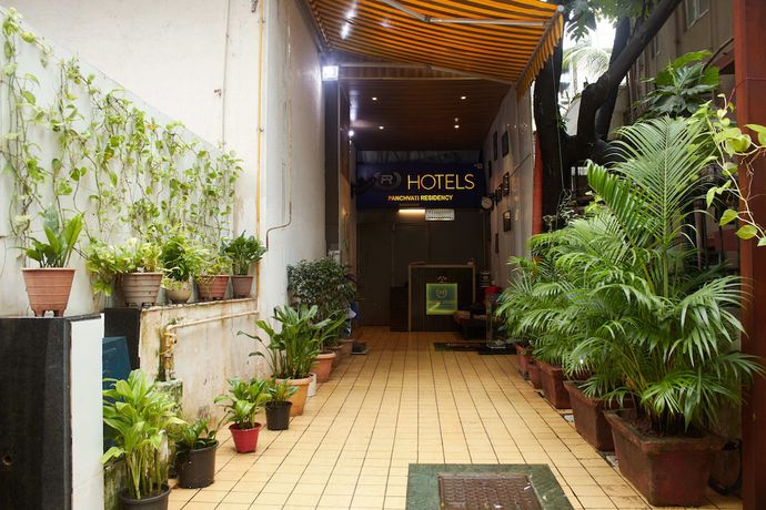 Imagen de la piscina del Hotel Panchvati Residency. Foto 17