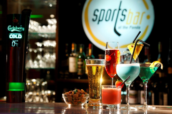 Imagen del bar/restaurante del Hotel Panda, Tsuen Wan. Foto 2