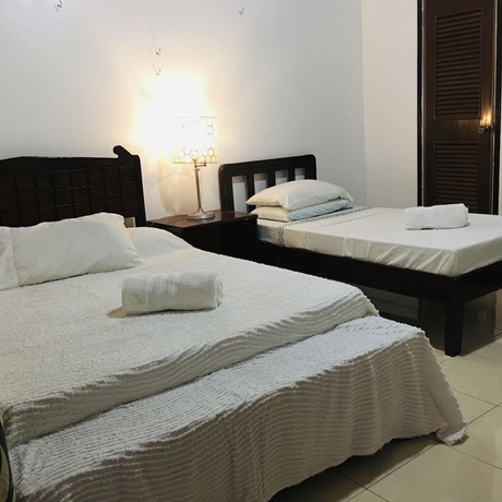 Imagen de la habitación del Hotel Pandan Beach Resort. Foto 3