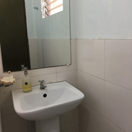 Imagen de la habitación del Hotel Pandan Beach Resort. Foto 18