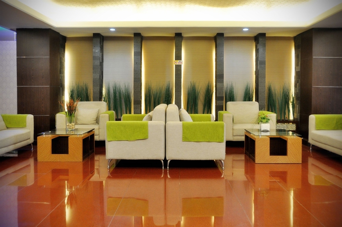 Imagen de los interiores del Hotel Pandanaran Semarang. Foto 8
