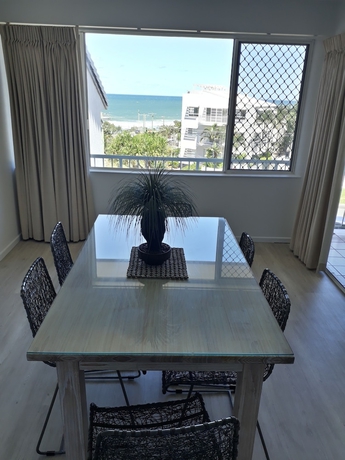 Imagen de la habitación del Hotel Pandanus Coolum Beach. Foto 16