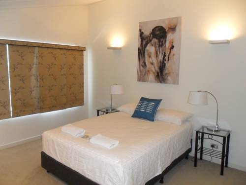 Imagen de la habitación del Hotel Pandanus Mooloolaba. Foto 1