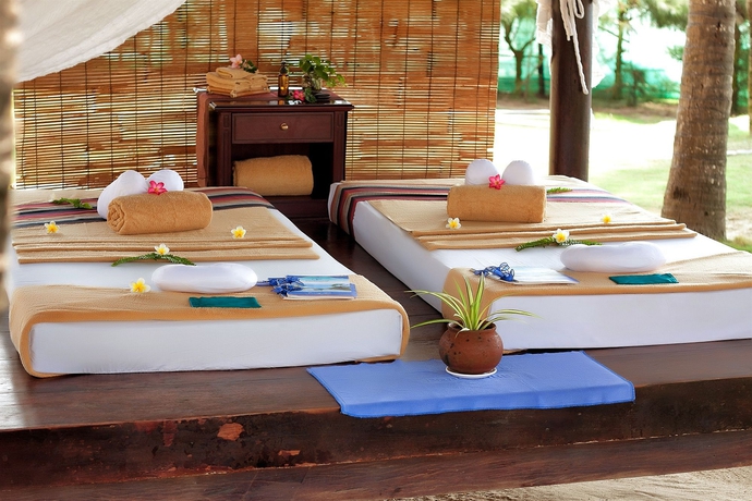 Imagen de la piscina del Hotel Pandanus Resort. Foto 15