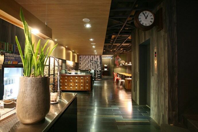 Imagen de los interiores del Hotel Pandf. Foto 38