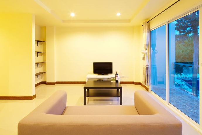 Imagen de la piscina del Hotel Pandora. Foto 10