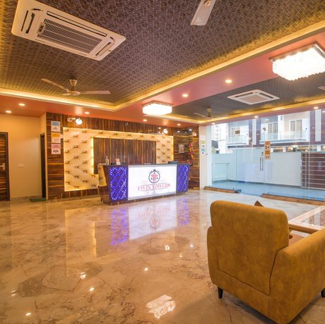 Imagen de los interiores del Hotel Pandora Twin Towers Greater Noida. Foto 17