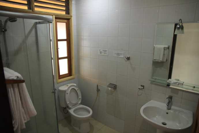 Imagen de la habitación del Hotel Pandu Lakeside Tuktuk. Foto 8