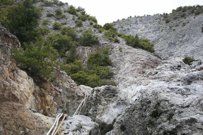 Imagen de los exteriores del Hotel Pandu Lakeside Tuktuk. Foto 15