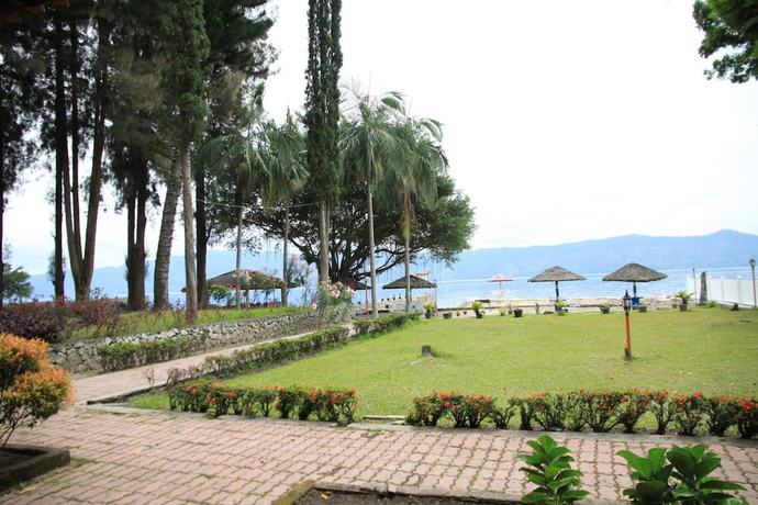 Imagen de los exteriores del Hotel Pandu Lakeside Tuktuk. Foto 16