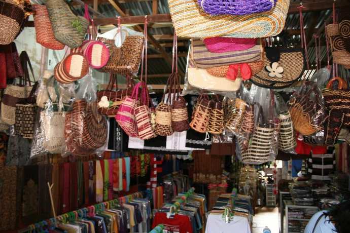 Imagen del bar/restaurante del Hotel Pandu Lakeside Tuktuk. Foto 4