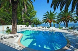 Imagen de la piscina del Hotel Panela Beach. Foto 6