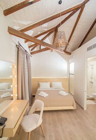 Imagen general del Hotel Panellinion Luxury Rooms. Foto 2