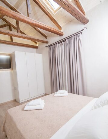 Imagen general del Hotel Panellinion Luxury Rooms. Foto 3