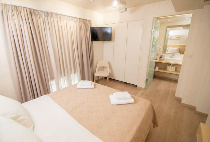 Imagen general del Hotel Panellinion Luxury Rooms. Foto 4