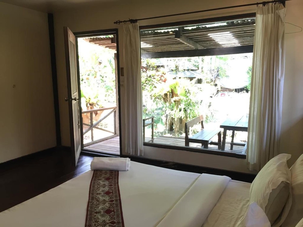 Imagen de la habitación del Hotel Pang Mai Resort. Foto 11
