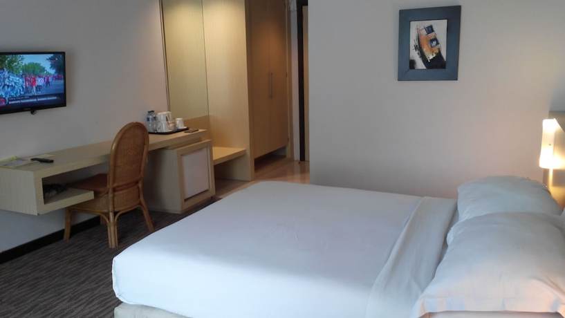 Imagen de la habitación del Hotel Pangeran City. Foto 9