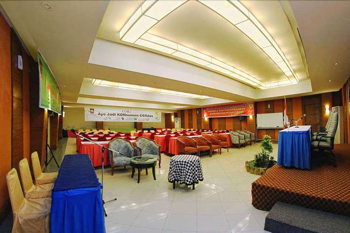 Imagen de los interiores del Hotel Pangeran City. Foto 18
