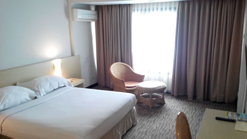 Imagen de la habitación del Hotel Pangeran City. Foto 10
