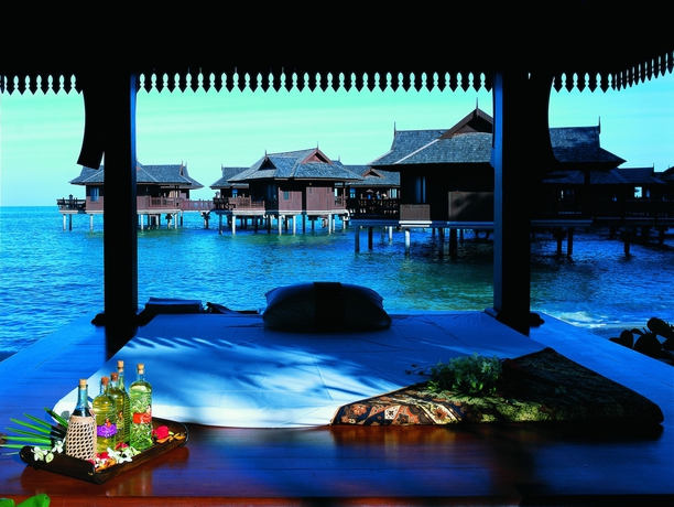 Imagen de la piscina del Hotel Pangkor Laut Resort. Foto 17