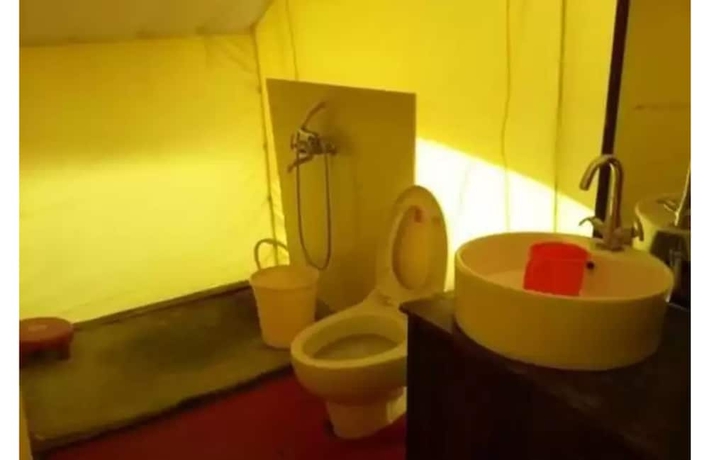 Imagen de la habitación del Hotel Pangong Heritage Camp. Foto 15