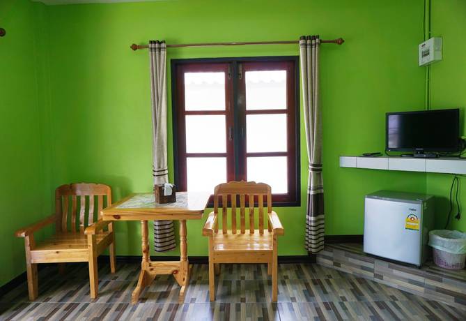 Imagen de la habitación del Hotel Panichat Resort. Foto 4
