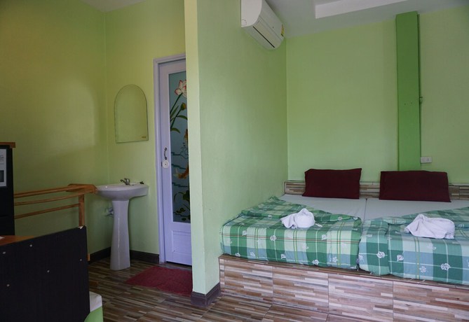 Imagen de la habitación del Hotel Panichat Resort. Foto 5