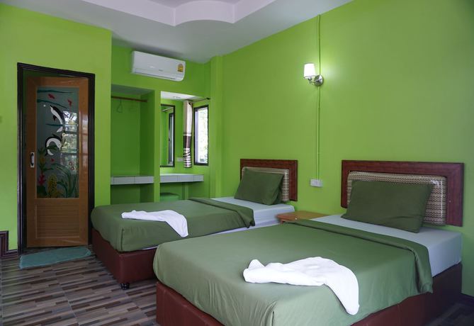 Imagen de la habitación del Hotel Panichat Resort. Foto 7