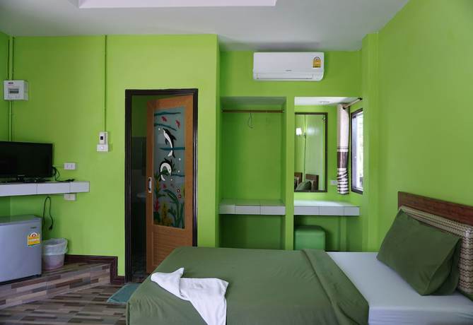 Imagen de la habitación del Hotel Panichat Resort. Foto 10