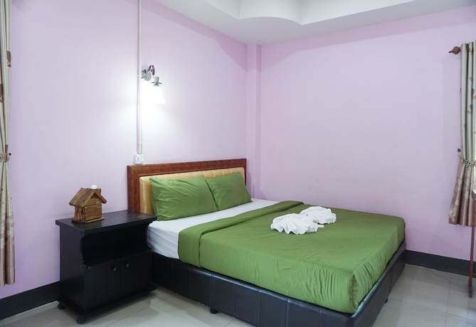 Imagen de la habitación del Hotel Panichat Resort. Foto 16