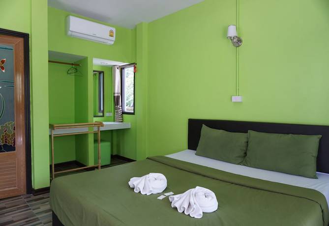 Imagen de la habitación del Hotel Panichat Resort. Foto 18