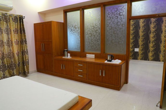 Imagen de la habitación del Hotel Panigrahan. Foto 4