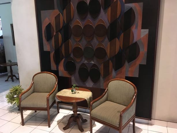Imagen de los interiores del Hotel Paniisan. Foto 15